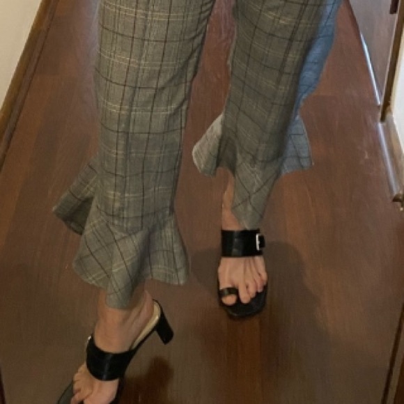 RO&DE plaid capri slacks with major flair at leg hems. Size US medium (M). Fun!! - Picture 3 of 13
